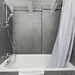 Apartment 6 Pers, Grand Renove Avec Balcon, Vue & Parking