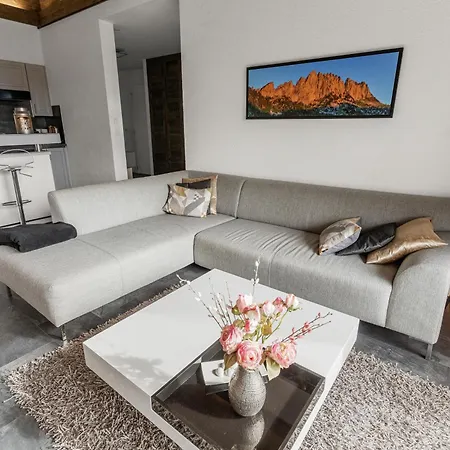 6 Pers, Grand Rénové Avec Balcon, Vue&parking * Crans-Montana