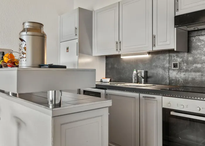 6 Pers, Grand Renove Avec Balcon, Vue & Parking * Crans-Montana