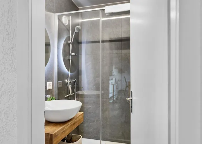 6 Pers, Grand Renove Avec Balcon, Vue & Parking Apartment Crans-Montana